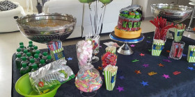 Candy Table 10